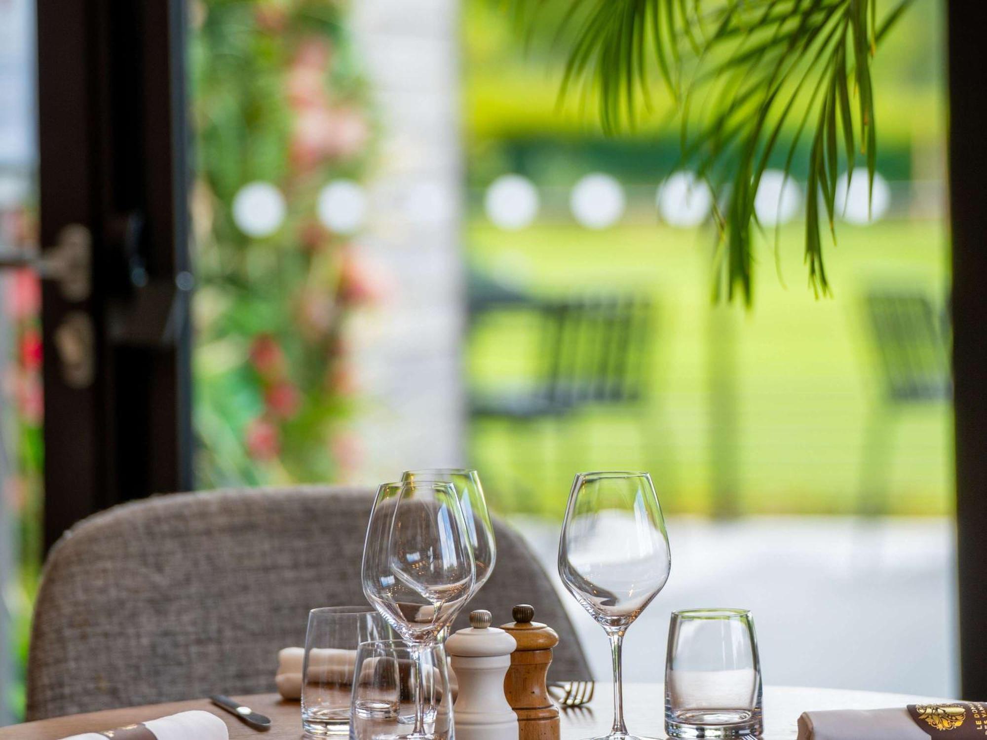 Le Domaine Des Vanneaux Golf Et Spa Mgallery LʼIsle-Adam المظهر الخارجي الصورة